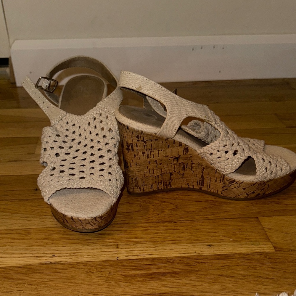Women's Cream Wedge Sandals